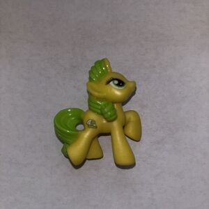 My Little Pony Kiwi Tart 2" Figure 2010 Hasbro MLP Yellow Green Replacement
